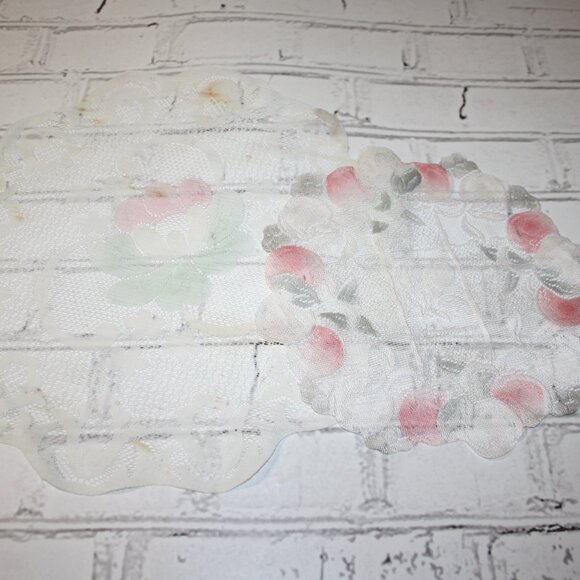 🌸 Vintage Flower Lace Doily Set · 14" & 10" - Picture 1 of 5